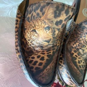 Wild Leopard MulesEUC